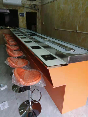 室內旋轉火鍋抖音在线观看